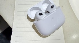 Used
													Apple AirPods 3rd Gen - MagSafe Case, photo 2 of 8
