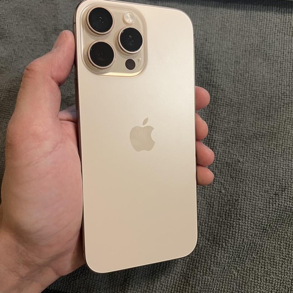 Apple iPhone 16 Pro Max - Xfinity, 256 GB, Desert, A3084