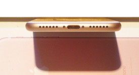 Mint
													Apple iPhone 7 - Verizon, Rose Gold, 128 GB, A1660, photo 5 of 10