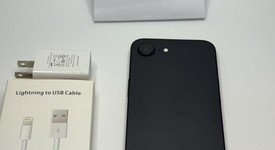 Mint
													Apple iPhone 16e - Unlocked, Black, 128 GB, A3212, photo 4 of 4