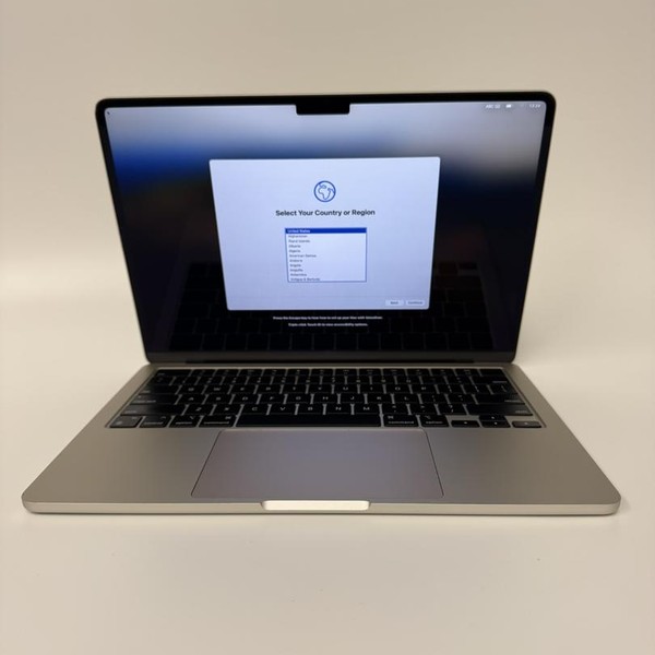 MacBook Air 2022 (M2) - 13 inch - 256 GB, Starlight, 8 GB, Apple M2