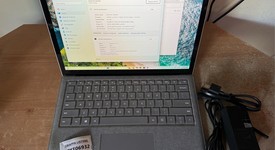 Good
													Microsoft Surface Laptop - Silver, 512 GB, 16 GB, photo 2 of 5
