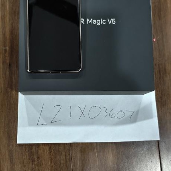 Honor Magic V5 - Unlocked Non-US, Brown, 512 GB, 16 GB