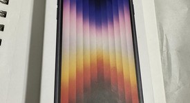 New
													Apple iPhone SE 3rd Gen 2022 - Cricket, Midnight, 64 GB, A2595, photo 1 of 3