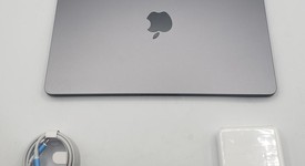 Good
													MacBook Air 2022 - 13" - Apple M2, Gray, 256 GB, 8 GB, photo 1 of 4
