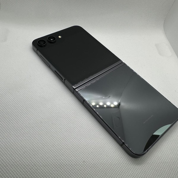 Samsung Galaxy Z Flip5 - AT&T, 512 GB, Graphite, 8 GB, SM-F731U