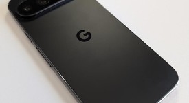 Mint
													Google Pixel 9 Pro - Unlocked, Obsidian, 256 GB, 16 GB, GR83Y, photo 3 of 7