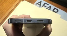 Mint
													Google Pixel 10 Pro XL - Unlocked, Moonstone, 256 GB, GUL82, photo 3 of 13