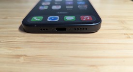 Mint
													Apple iPhone 16 - Unlocked, Black, 128 GB, A3081, photo 3 of 9