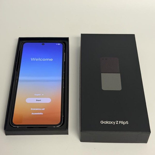 Samsung Galaxy Z Flip5 - AT&T, Lavender, 256 GB, 8 GB, SM-F731U