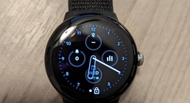 Good
													Google Pixel Watch - Unlocked, Silver, LTE, photo 2 of 4