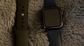 Mint
													Apple Watch SE 1st Gen 40mm - Unlocked, Gray, A2353 - Cellular, Aluminum, photo 1 of 4