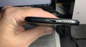 Good
													Apple iPhone Xr - Unlocked, Black, 64 GB, A1984, photo 4 of 7