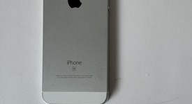 Good
													Apple iPhone SE 1st Gen 2016 - Unlocked, Silver, 16 GB, A1662, photo 3 of 7