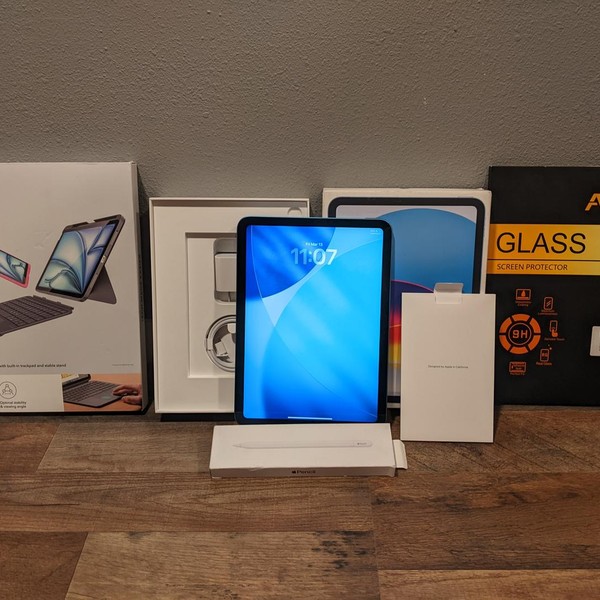 Apple iPad 11th Gen - Wi-Fi, 128 GB, Blue, A3354