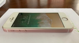 Good
													Apple iPhone SE 1st Gen 2016 - Unlocked, Rose Gold, 128 GB, A1723, photo 2 of 12