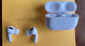 Used
													Apple AirPods Pro - Wireless Case, photo 1 of 7