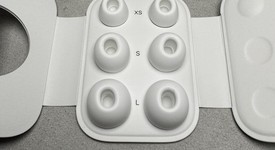 Used
													Apple AirPods Pro 2 - Lightning, photo 3 of 14