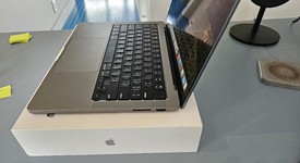 Mint
													MacBook Pro Late 2023 (M3) - 14" - Apple M3, Gray, 512 GB, 8 GB, 10-core GPU, photo 3 of 7