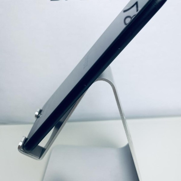 Apple iPhone SE 2nd Gen 2020 - Unlocked, Black, 64 GB, A2275