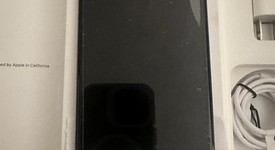 Good
													Apple iPhone Xs Max - Unlocked, Gray, 64 GB, A1921, photo 2 of 12