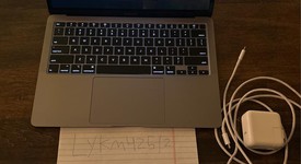 Mint
													MacBook Air 2020 - 13" - I3, Gray, 256 GB, 8 GB, photo 1 of 7