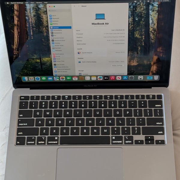 MacBook Air 2020 - 13 inch - 256 GB, Gray, 8 GB, Intel Core i3