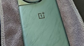 Mint
													OnePlus 12 - Unlocked, Green, 512 GB, 16 GB, CPH2583, photo 5 of 8