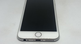 Fair
													Apple iPhone 6 - AT&T, Gray, 16 GB, A1549, photo 3 of 10