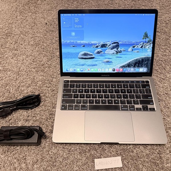 MacBook Pro 2020 - 13 inch - 256 GB, Gray, 16 GB, Apple M1