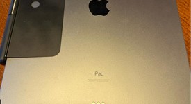 Mint
													Apple iPad Pro 12.9" 5th Gen 2021 - AT&T, Gray, 256 GB, photo 3 of 9