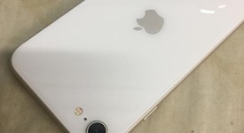 Mint
													Apple iPhone SE 2nd Gen 2020 - Unlocked, White, 128 GB, A2275, photo 2 of 7