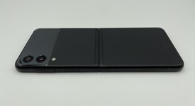 Mint
													Samsung Galaxy Z Flip3 5G - Verizon, Black, 128 GB, 8 GB, SM-F711U, photo 4 of 8