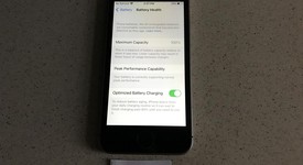 Good
													Apple iPhone SE 1st Gen 2016 - TracFone, Grey, 32 GB, A1662, photo 4 of 5