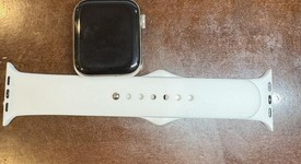 Fair
													Apple Watch Series 6 44mm - Unlocked, Silver, A2294 - Cellular, Stainless Steel, photo 2 of 27