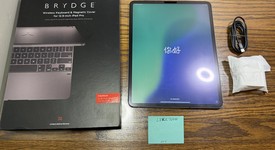 Good
													Apple iPad Pro 12.9" 3rd Gen 2018 - Unlocked, Gray, 256 GB, A2014, photo 1 of 6