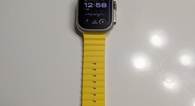 Mint
													Apple Watch Ultra 49mm - Unlocked, Titanium, A2622, photo 4 of 9