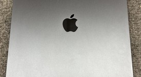 Mint
													Apple iPad Pro 13" (M4) 2024 - Unlocked, Black, 1 TB, 16 GB, A2926, Standard Glass, photo 3 of 8