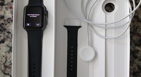 Mint
													Apple Watch Series 3 42mm - Gray, A1859, Aluminum - GPS, photo 1 of 5