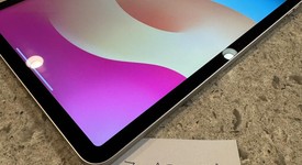 Mint
													Apple iPad Air 5th Gen - Wi-Fi, Starlight, 64 GB, A2588, photo 5 of 10