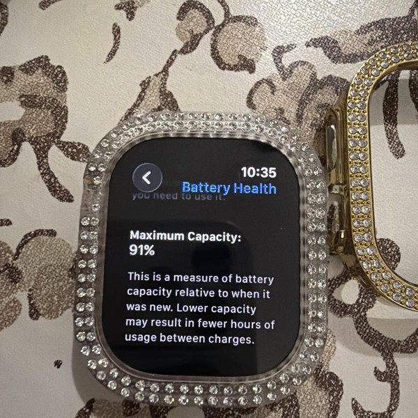 Apple Watch Ultra 49mm - Unlocked, Titanium, A2622