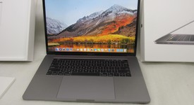 Good
													MacBook Pro 2018 (With Touch Bar) - 15" - I7, Gray, 256 GB, 16 GB, photo 2 of 11