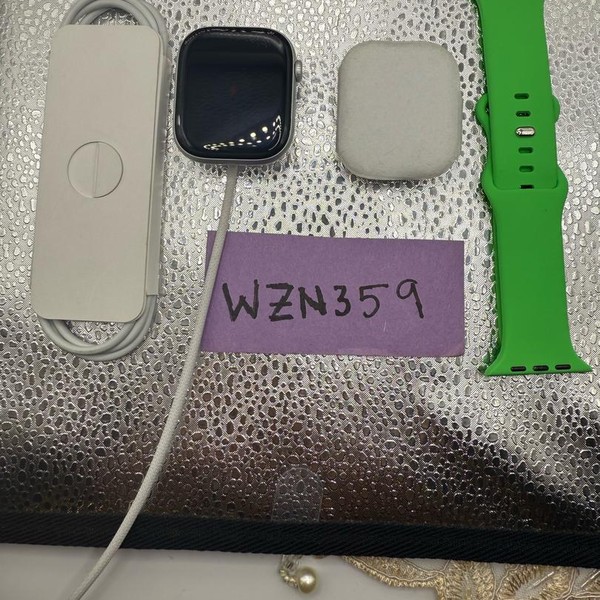 Apple Watch Series 10 46mm - Silver, A2999 - GPS, Aluminum