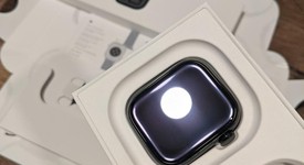 Mint
													Apple Watch Series 10 42mm - Black, A2997 - GPS, Aluminum, photo 4 of 13