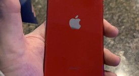 Good
													Apple iPhone SE 3rd Gen 2022 - Unlocked, Red, 64 GB, A2595, photo 2 of 7