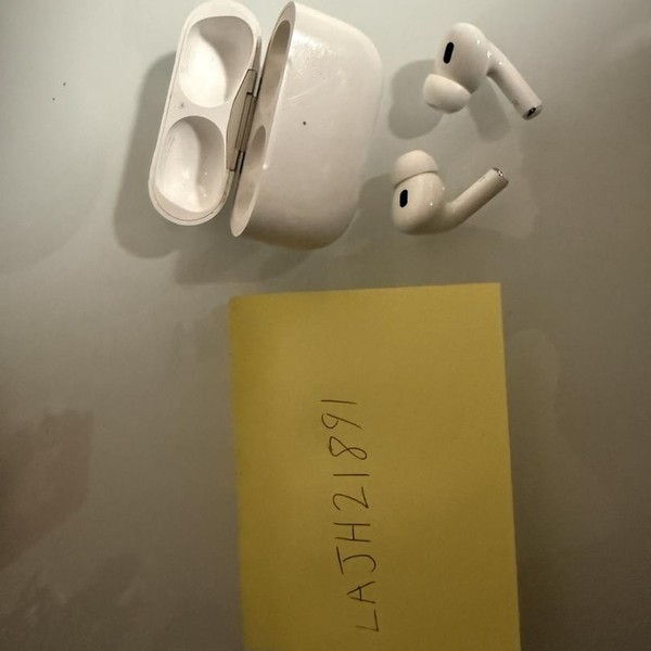 Apple AirPods Pro 2 - USB-C