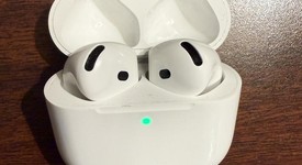 Used
													Apple AirPods 4th Gen - Active Noise Cancellation, photo 5 of 6