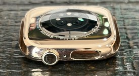 Good
													Apple Watch Series 10 42mm - Unlocked, Gold, A3001 - Cellular, Titanium, photo 4 of 9