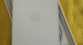 Mint
													Apple iPhone 16e - Unlocked, White, 128 GB, A3212, photo 5 of 12