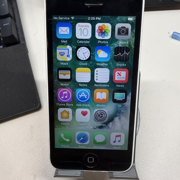 Apple iPhone 5C - Unlocked, 8 GB, White, A1456